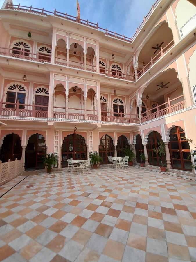 Hotel Raj Rajeshwari Haveli Džajpur Exteriér fotografie
