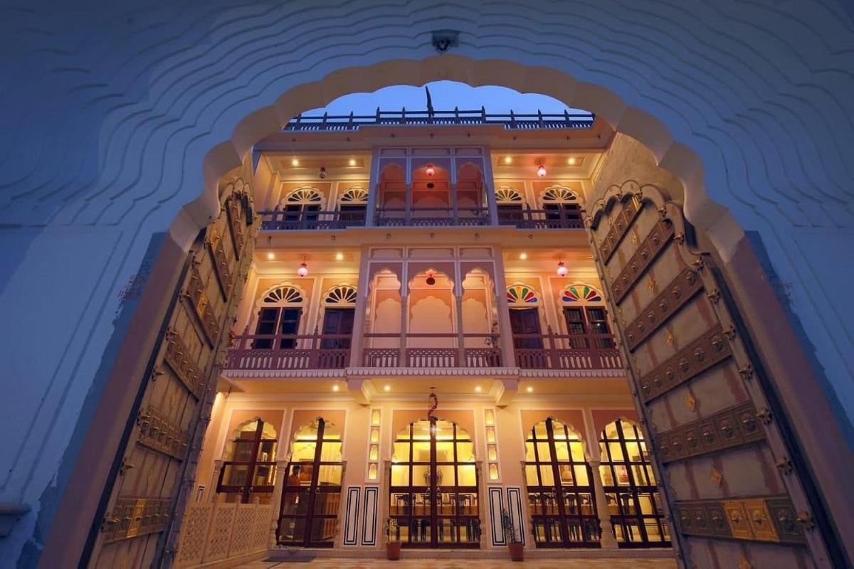 Hotel Raj Rajeshwari Haveli Džajpur Exteriér fotografie