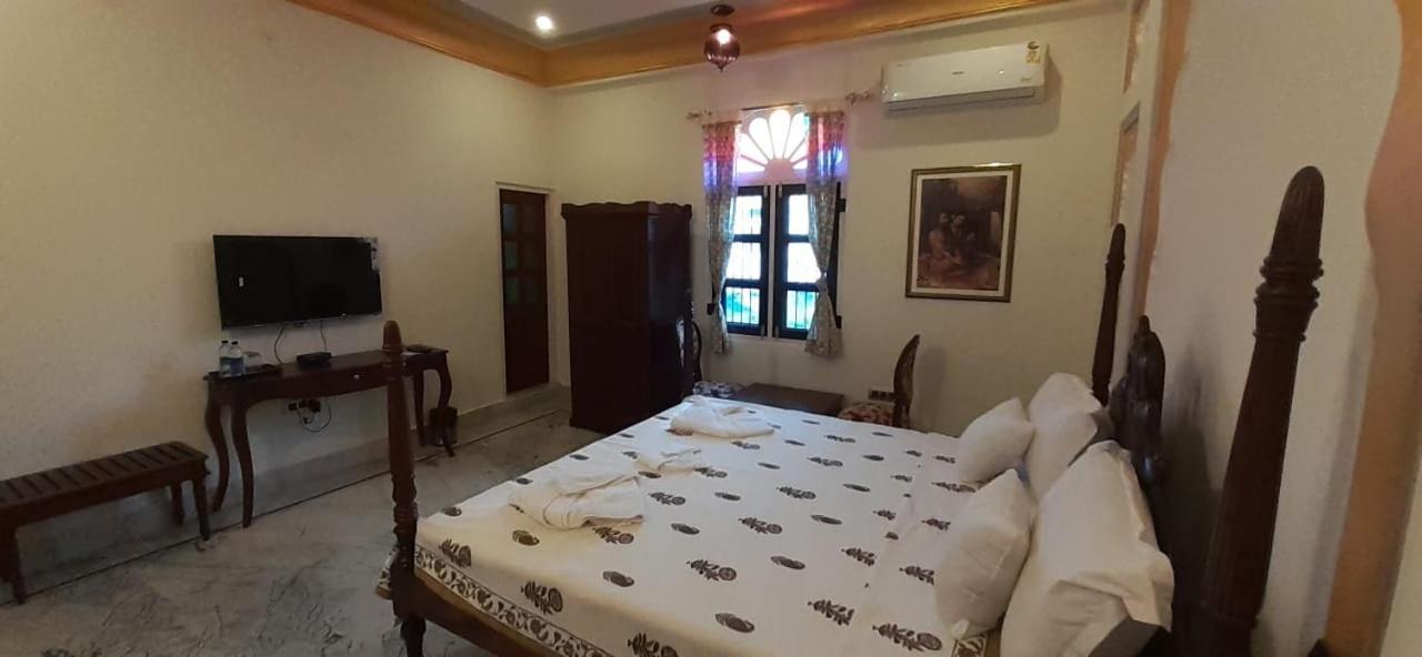 Hotel Raj Rajeshwari Haveli Džajpur Exteriér fotografie