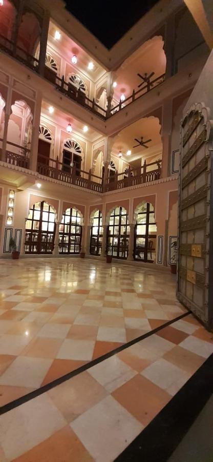 Hotel Raj Rajeshwari Haveli Džajpur Exteriér fotografie